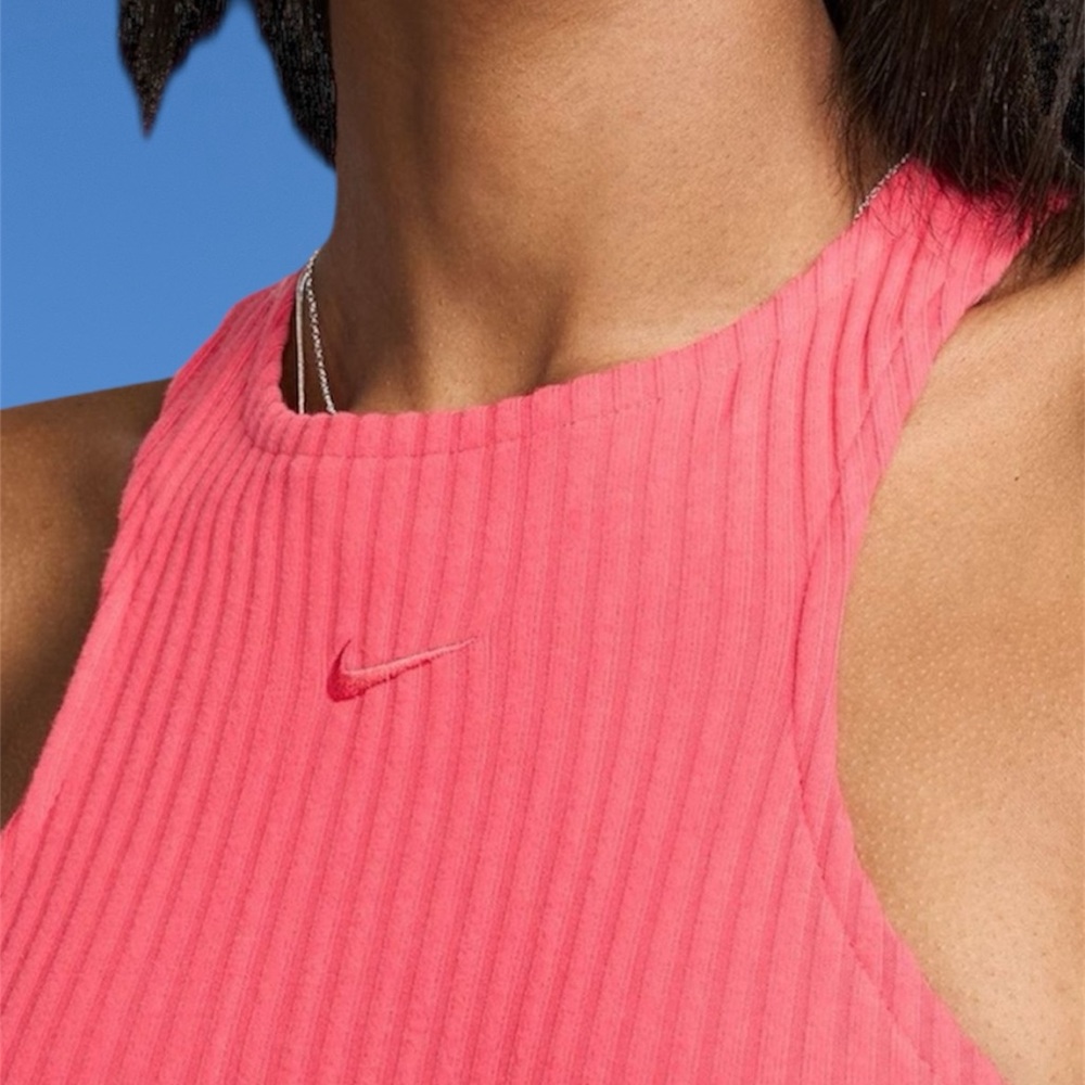 Nike Vibrant Pink Ribbed Tank